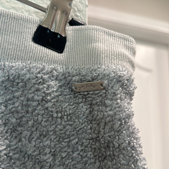 Gilly hicks lounge fuzzy shorts - Picture 2 of 2